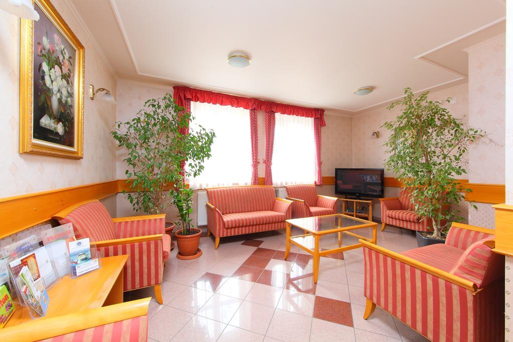 Hotel Blaha Lujza Balatonfured Exterior photo